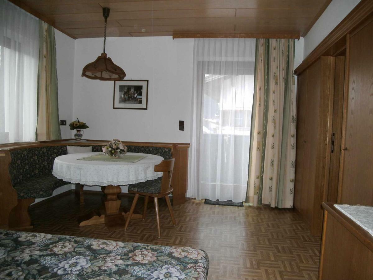 Apartments Jaeger Тринц Екстериор снимка